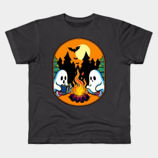 Vintage ghost book reading camping gothic halloween teachers Kids T-Shirt